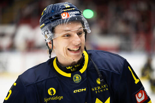 Jack Berglund of Sweden