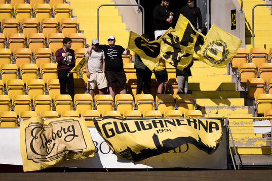 Elfsborgs supportrar på läktaren