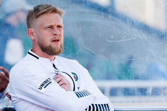 Örebros Karl Holmberg på bänken
