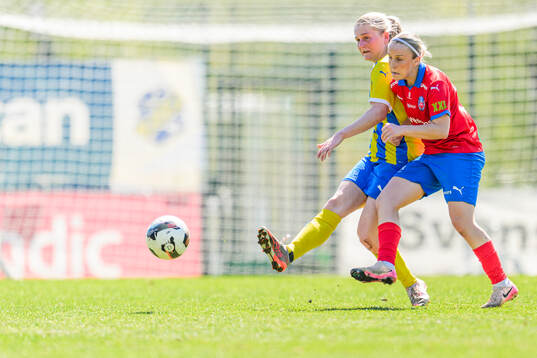 Eskilsminnes Elin Persson och Helsingborgs Ebba Berg