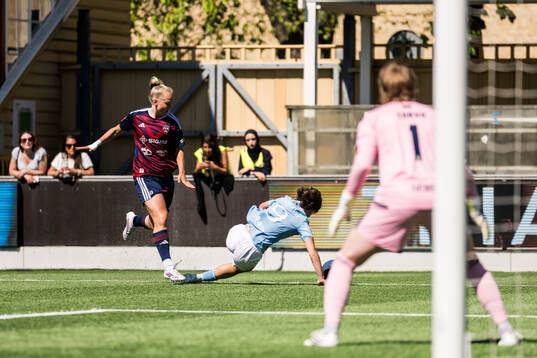 Rosengårds Molly Johansson och Malmö FFs Miljana Ivanovic