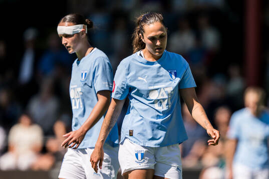 Malmö FFs Isabella D'Aquila deppar