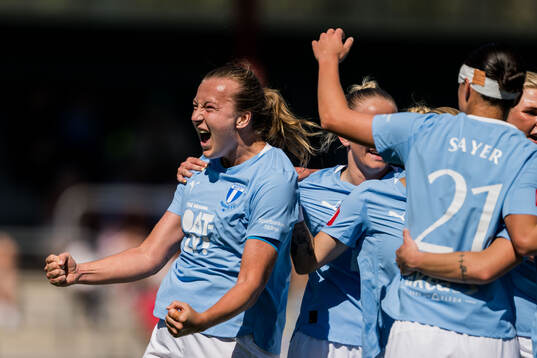 Bläddra bland fler bilder av Fotboll, Damallsvenskan, Rosengård - Malmö FF