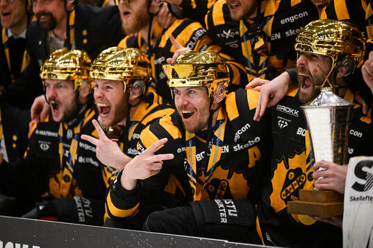Skellefteås Pär Lindholm jublar