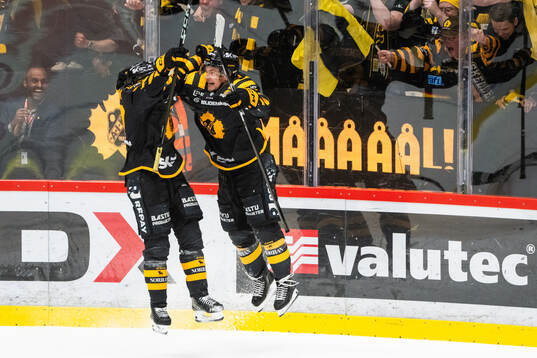Skellefteås Victor Stjernborg jublar