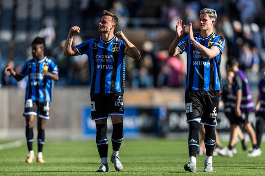 Sirius Henrik Rönnlöf Castegren och Robbie Ure jublar