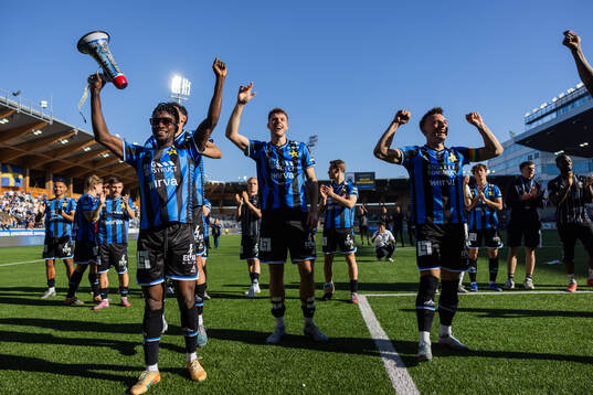 Sirius Odera Samuel Onuchukwu Adindu, Tobias Anker och