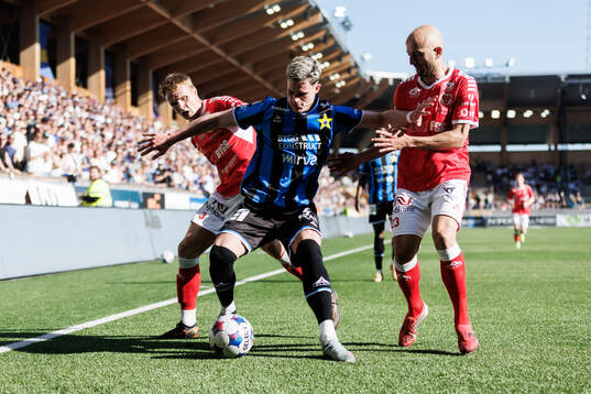 Kalmars Sivert Engh Øverby och Robert Gojani mot Sirius