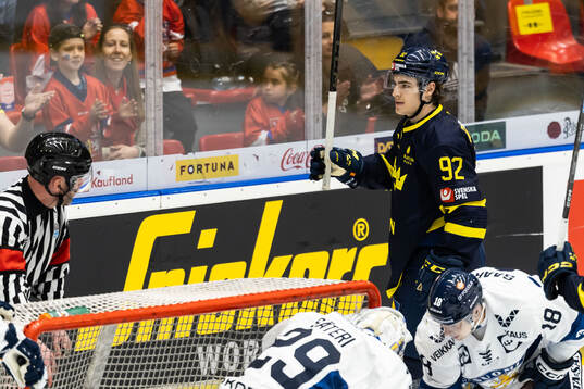 Liam Öhgren of Sweden celebrates