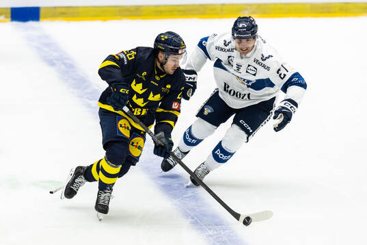 Erik Brännström of Sweden and Janne Kuokkanen of Finland