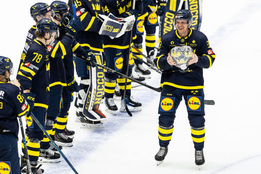 Jakob Silfverberg of Sweden celebrates