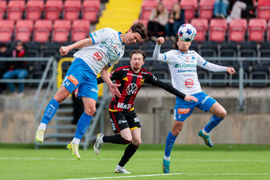 IFK Värnamos Marcus Antonsson och Axel Björnström mot