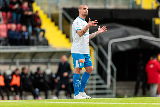 IFK Värnamos Douglas Bergqvist deppar