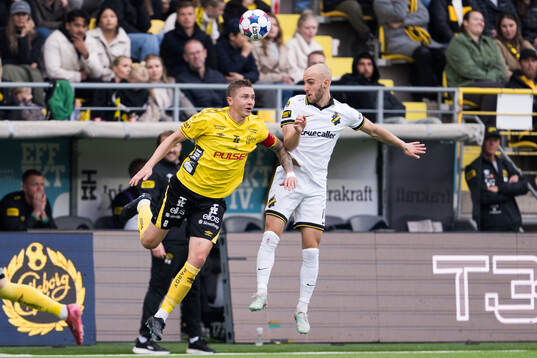 Elfsborgs Sebastian Holmén och AIKs Amel Mujanic