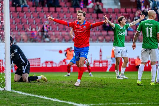 Helsingborgs Casper Ljung Hofvendahl jublar