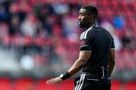 Domare Fredrik Oppong