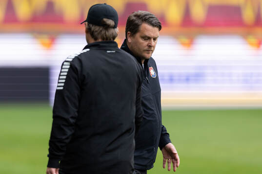 Örgrytes tränare Andreas Holmberg och GAIS tränare