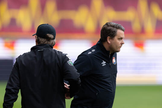 Örgrytes tränare Andreas Holmberg och GAIS tränare