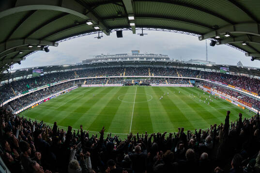 GAIS supportrar jublar