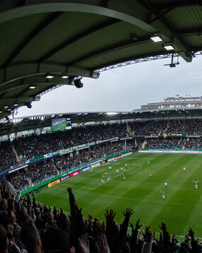 GAIS supportrar jublar