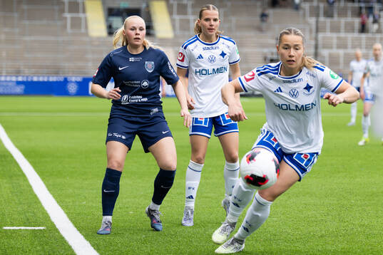 Eskilstuna United DFFs Viivi Ollonqvist mot IFK