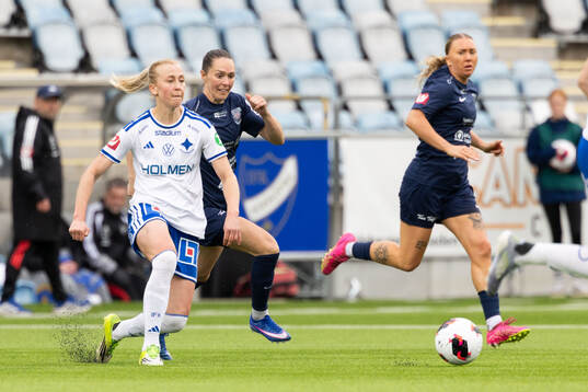 IFK Norrköpings Julia Karlernäs och Eskilstuna United