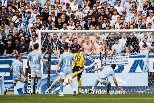 Mjällbys Jacob Bergström gör 0-1