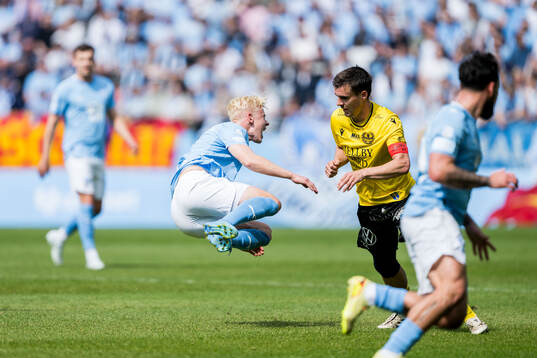 Malmö FFs Otto Rosengren och Mjällbys Jesper Gustavsson