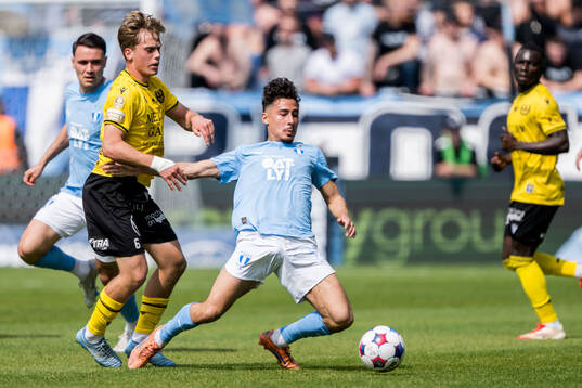 Mjällbys Ludwig Malachowski Thorell och Malmö FFs Adrian