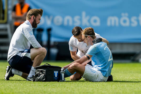 Malmö FFs Erik Botheim får vård