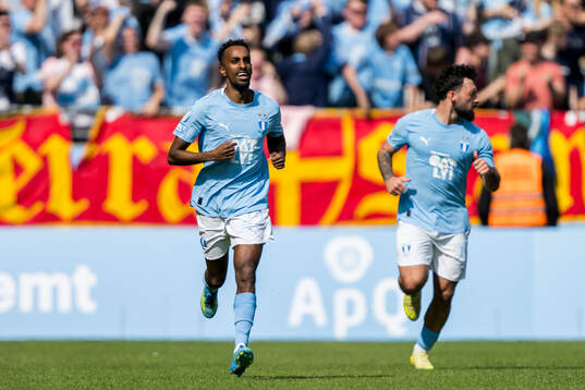 Malmö FFs Taha Ali jublar