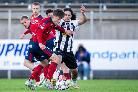 Landskronas André Alvarez Perez och Östers Filip Olsson