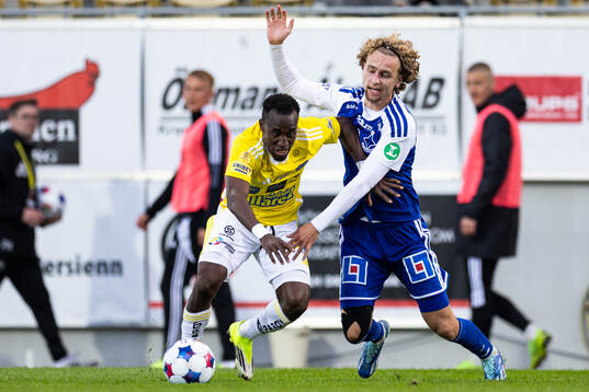 Falkenbergs Wanbe Godwin Aguda och IFK Norrköpings Leo Lif