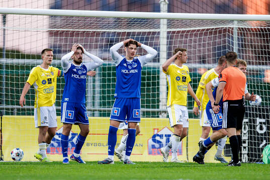IFK Norrköpings Tim Prica och Albert Aleksanjan deppar