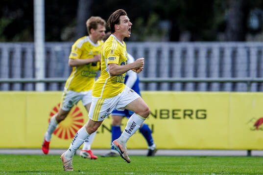 Falkenbergs Oskar Lindberg jublar