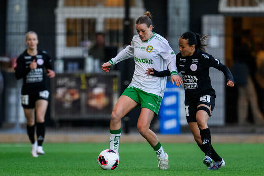 Hammarbys Sofia Reidy och IK Uppsalas Amanda Sundström