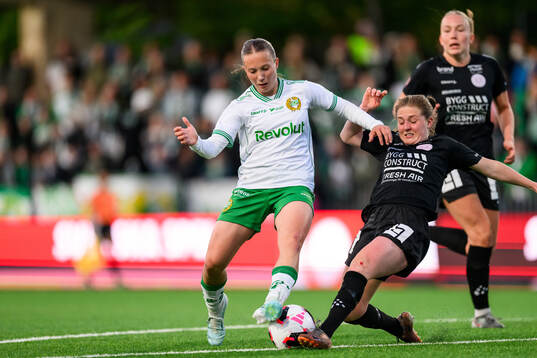 Hammarbys Fanny Peterson och IK Uppsalas Ebba Ronquist