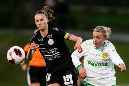 IK Uppsalas Julia Ragnarsson och Hammarbys Mari Nyhagen