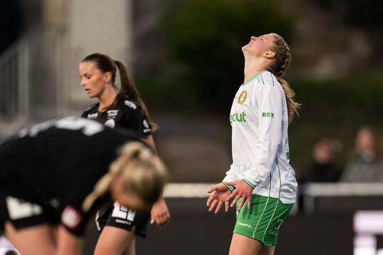 Hammarbys Hannah Sjödahl deppar
