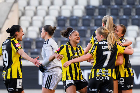 Häckens Nesrin Akgun, Felicia Schröder, Pernille Sanvig,