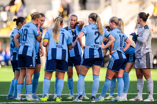 Djurgårdens spelare samlas
