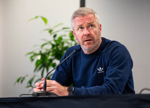 Djurgårdens tränare Willie Kirk på presskonferensen