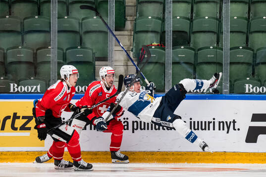Simon Seiler of Schweiz and Waltteri Merelä of Finland