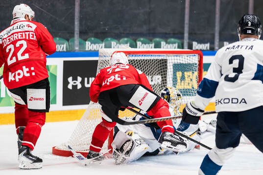 Dominik Egli of Schweiz score the 0-1 goal against