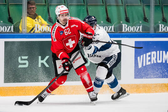 Denis Malgin of Schweiz