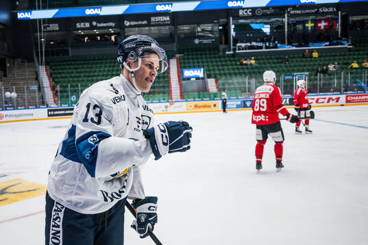 Jesse Puljujärvi of Finland