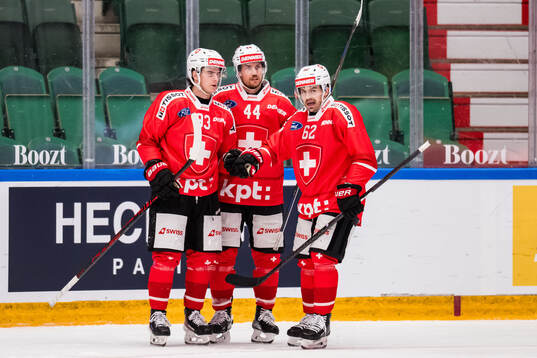 Théo Rochette, Pius Suter and Denis Malgin of Schweiz