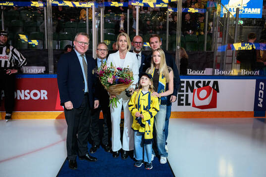 Danijela Rundqvist with family