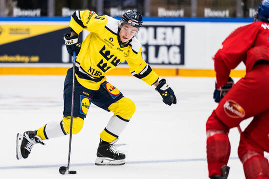 Isac Hedqvist of Sweden