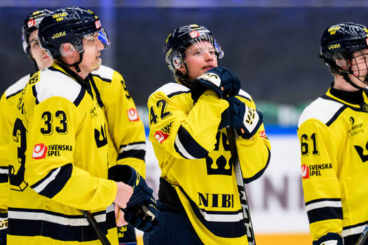 Karl Henriksson of Sweden looks dejected